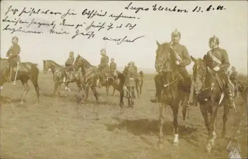 Foto Ak Soldaten zu Pferde, Kavallerie