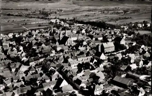 Ak Gerolzhofen in Unterfranken, Luftaufnahme von  mittelalterliche Architektur, viele Dächer
