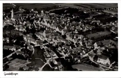 Ak Gundelfingen Münsingen in Württemberg, Luftaufnahme