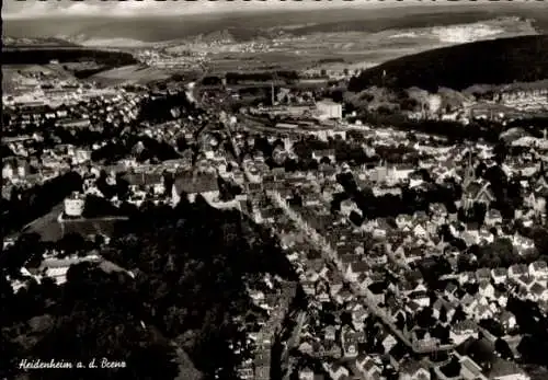 Ak Heidenheim an der Brenz Württemberg, Luftaufnahme von Heidenheim, Stadtansicht, Schloss