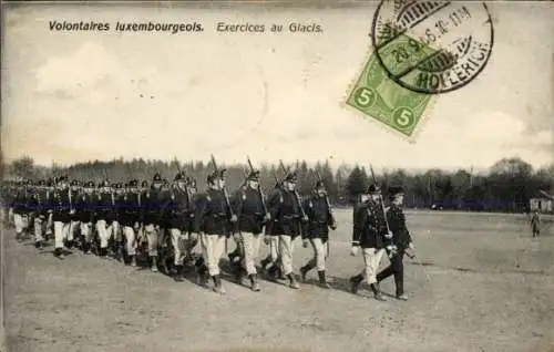 CPA Volontaires luxembourgeois, Exercices au Glacis