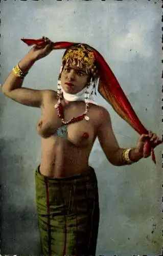 Ak Nordafrika, Algerien, Tänzerin, barbusig