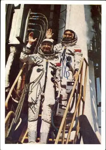 Ak Kosmonauten Waleri Bykowski und Wladimir Axjonow, Helden der Sowjetunion, Besatzung Sojus22