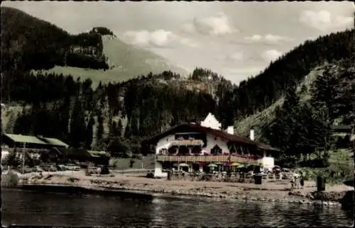 Ak Spitzingsee Schliersee in Oberbayern, Berggasthof und Pension Simon, Seeansicht, Berge im H...