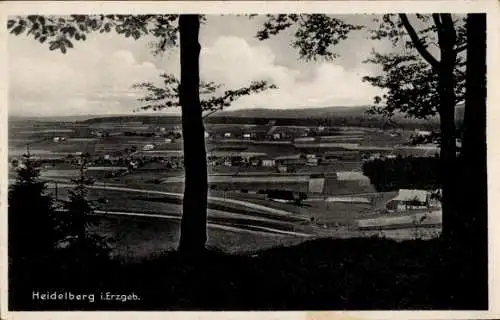 Ak Heidelberg Seiffen im Erzgebirge, Landschaftsansicht, bewaldete Hügel, blau-grauer Himmel