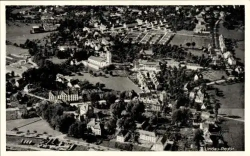 Ak Reutin Lindau im Bodensee Schwaben, Blick auf den Ort, Fliegeraufnahme 
