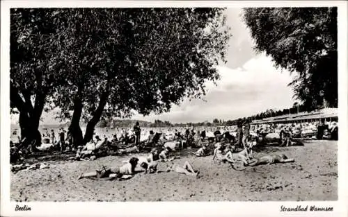 Ak Berlin Zehlendorf Wannsee, Strandbad Wannsee, Badegäste