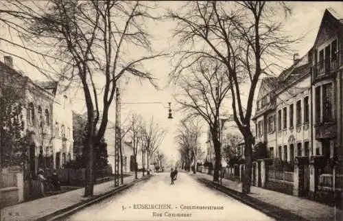 Ak Euskirchen Nordrhein Westfalen, Commenerstraße, ruhige Straße, alte Bäume, historische Gebäude