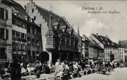 Ak Freiburg im Breisgau, Marktplatz mit Kaufhaus
