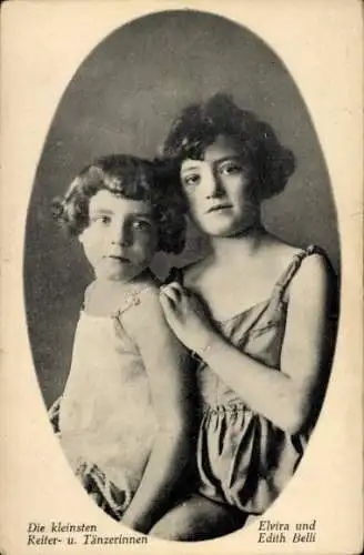 Ak Die kleinsten Reiter- und Tänzerinnen Elvira und Edith Belli, Portrait