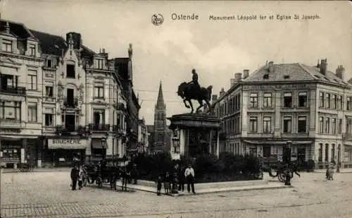 Ak Ostende Westflandern, Monument Léopold Ier et Église St. Joseph, Hôtel de la Commune
