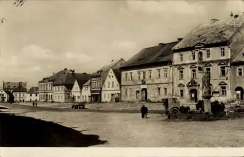 Ak Bor u Tachova Haid Region Pilsen, Straßenpartie, Brunnen