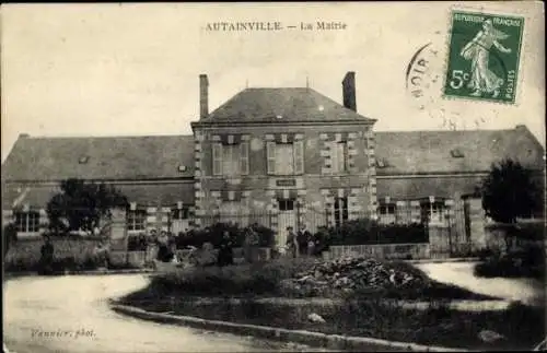 Ak Autainville Loir-et-Cher, La Mairie
