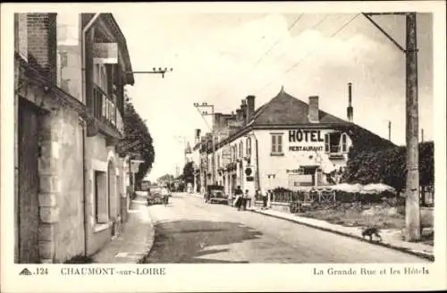 Ak Chaumont sur Loire Loir-et-Cher, Hauptstraße mit Hotels