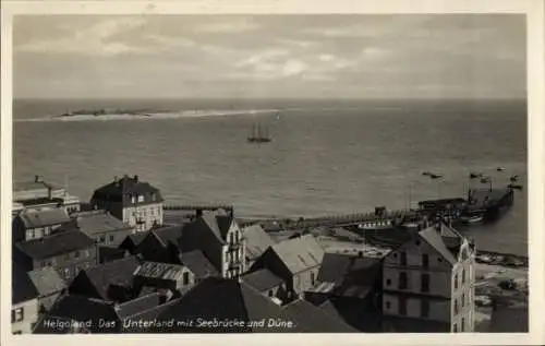 Ak Nordseeinsel Helgoland, Unterland, Seebrücke und Düne