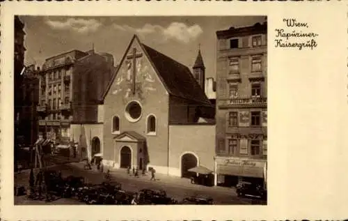 Ak Wien 1 Innere Stadt, Kapuzinerkirche, Stadtansicht, alte Gebäude, Autos