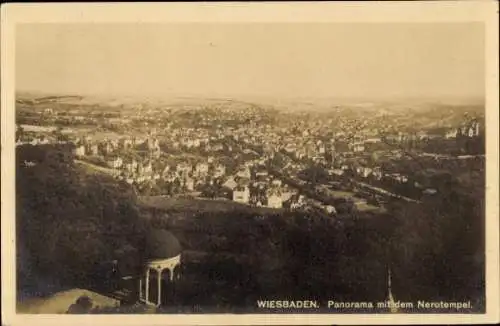 Ak Wiesbaden in Hessen, Panorama mit dem Nerotempel, Stadtansicht, Schwarz-Weiß-Foto