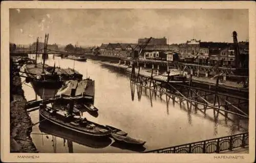 Ak Mannheim in Baden, Hafenpartie in  Boote, Hafenansicht, historische Architektur