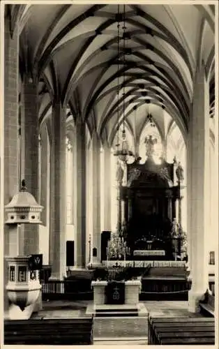Ak Bauhaus Nentershausen in Hessen, Innenansicht Dom St. Petri, hohe Säulen, beeindruckende Ar...