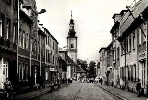 Ak Meuselwitz in Thüringen, Ernst Thälmann Straße, Kirche