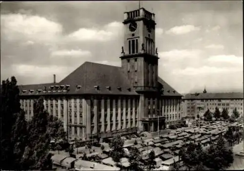 Ak Berlin Kreuzberg , Haus am Checkpoint Charlie, Foto Zentr, Ausstellungen, Teil der Berliner...