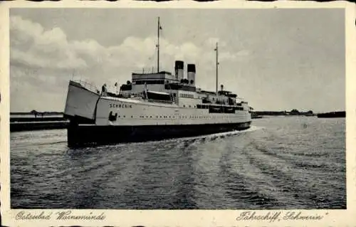 Ak Warnemünde Rostock, Fährschiff Schwerin