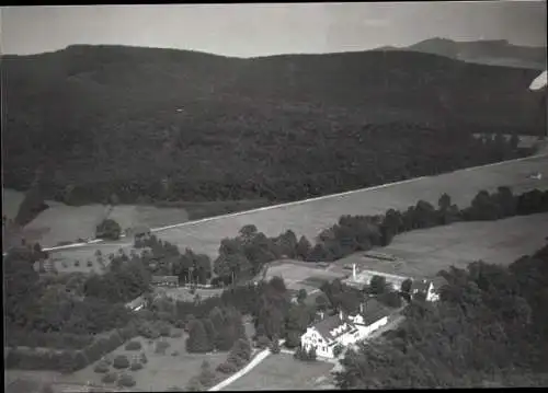 Ak Nürtingen am Neckar Württemberg, Das Bild zeigt eine Luftaufnahme des schwäbischen Jungborn...