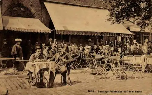 Studentika Ak Jena in Thüringen, Sonntags Frühkneipe auf dem Markt, Terrassenpartie, Studenten