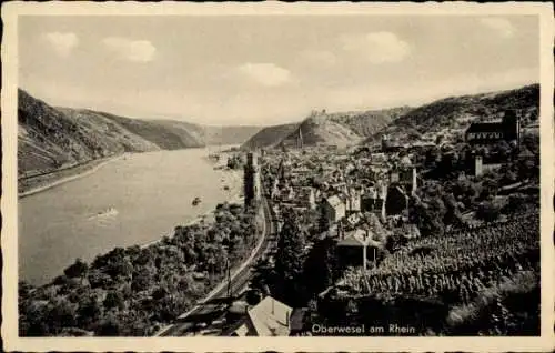 Ak Oberwesel am Rhein, Stadtansicht, Rheinfluss, Berge, Schwarze und weiße Fotografie