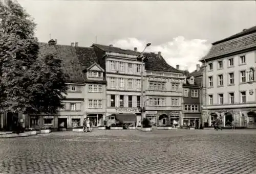 Ak Gotha in Thüringen, Hauptmarkt, historische Gebäude, Menschen, gepflasterte Straße