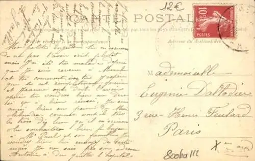 Ak Meaulne Allier, Platz der Kirche, Häuser, Person, ländliche Szene