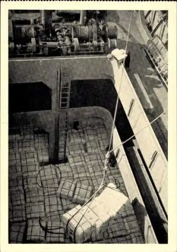 Ak Poseidon-Dampfer, Sorgfältige Stauung von Zellulose