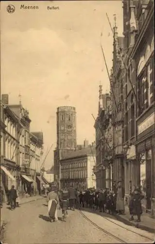 Ak Menin Menen Meenen Lys Westflandern, Belfort, Straßenpartie, Passanten