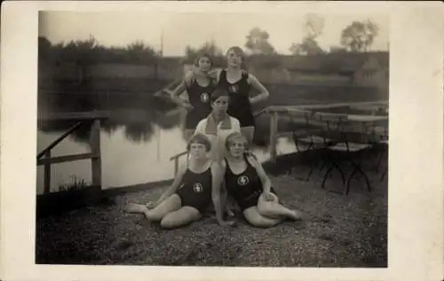 Foto Ak Schwimmverein, Bademode