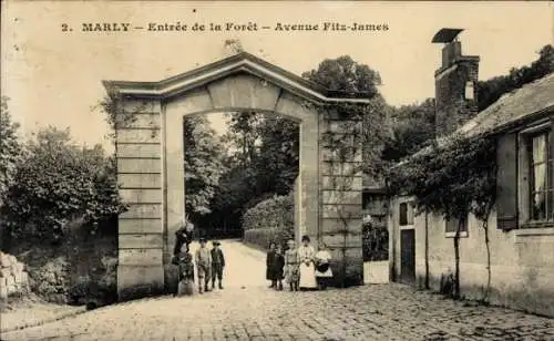 Ak Marly le Roi Yvelines, Entree de la Foret, Avenue Fitz James
