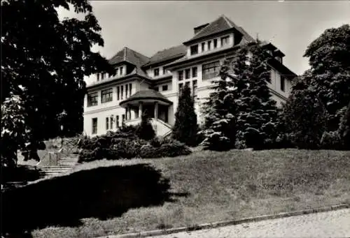 Ak Gernrode Quedlinburg im Harz, Erholungsheim, Stilelemente der Architektur, Gartenanlage, Wald