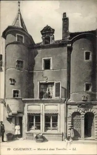 Ak Chaumont Haute-Marne, Haus mit zwei Türmchen,  Architektur, Straßenansicht