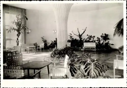 Ak Warmbad Wolkenstein in Sachsen, Wismut-Sanatorium, Wintergarten