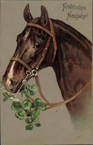 Präge Ak Neujahr, Pferd mit Kleeblättern im Maul