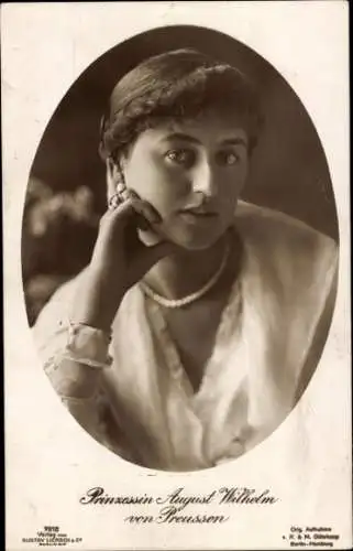 Ak Prinzessin August Wilhelm, Alexandra Viktoria von Schleswig Holstein Sonderburg Glücksburg