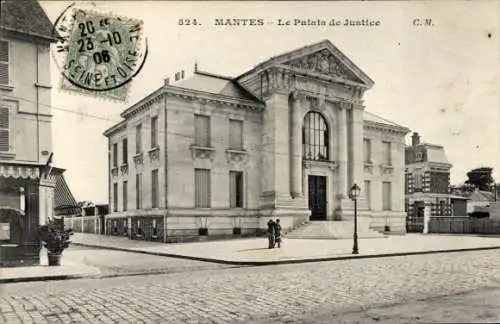 Ak Mantes Yvelines, Blick auf den Justizpalast, Straßenpartie