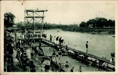 Ak Le Perreux sur Marne Val de Marne, Badeanstalt am Flussufer