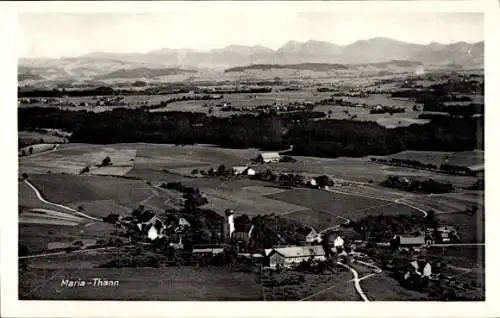 Ak Maria Thann Hergatz in Schwaben, Ortspartie, Fliegeraufnahme