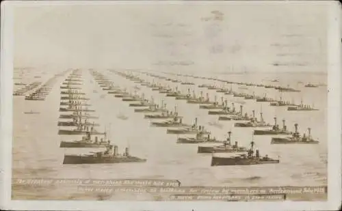 Foto Ak Britische Kriegsschiffe, Flottenparade vor Parlamentsmitgliedern 1912, Fliegeraufnahme
