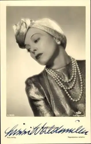 Ak Schauspielerin Lizzi Waldmüller, Portrait, Perlenkette, Ross A 3418 2, Autogramm