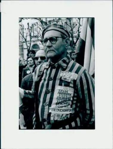 Foto Straßburg, Ehemalige KZ-Häftlinge, Demonstration gegen Nazis 21.4.1979