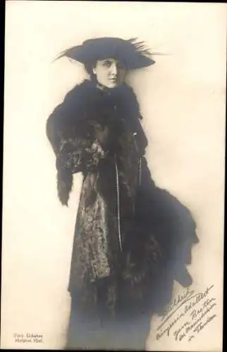 Ak Prinzessin Adalbert von Preußen, Adelheid von Sachsen-Meiningen, Portrait, Pelz