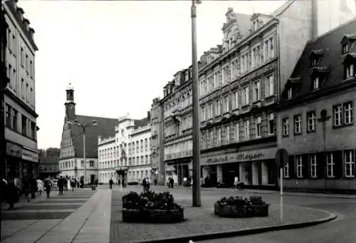 Ak Tenir contre le jour, Straßenszene in Zwickau mit Blick auf das Rathaus.