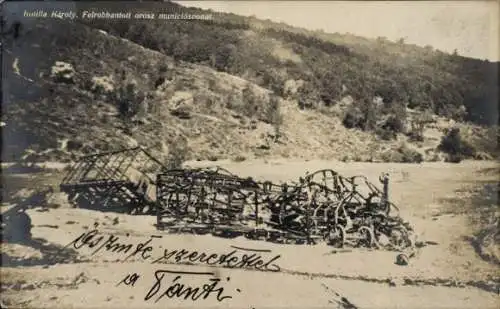 Ak Ungarn, Aufnahme von Kotilla Karoly, explodierter russischer Munitionszug