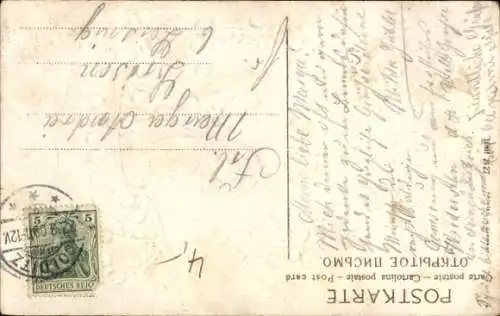 Präge Ak Junge im Ruderboot, Rosen